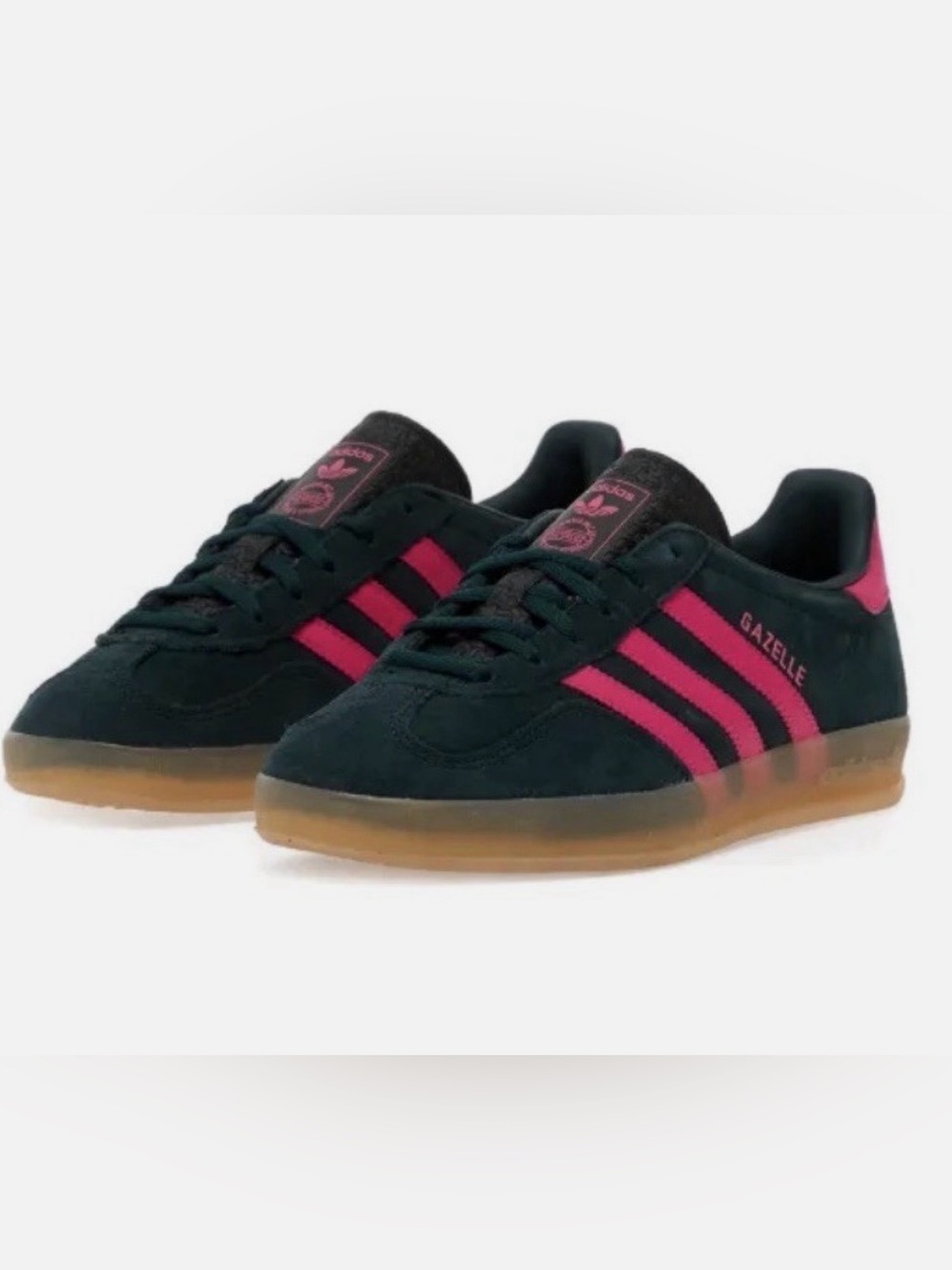 Adidas Gazelle Women’s Size 8 Indoor striped sneakers